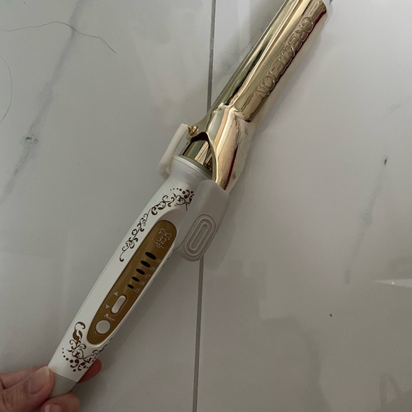 Create ion straightener - Picture 2 of 2